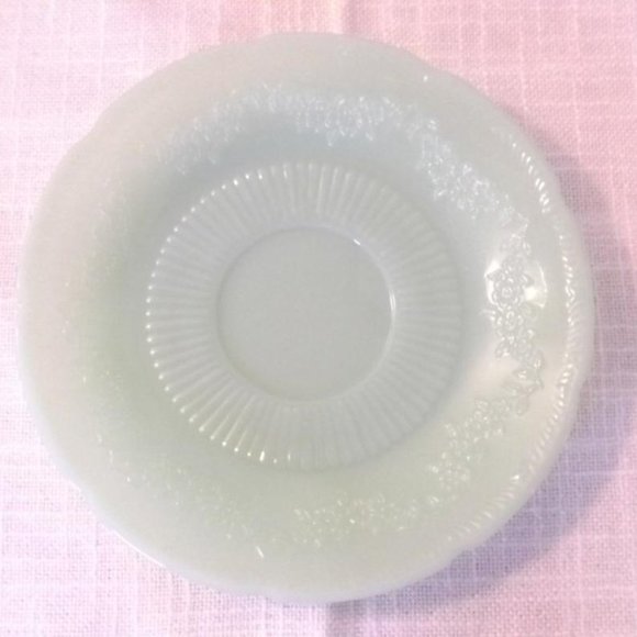 2 Vintage Fire King Jadeite Green Glass Saucers - Picture 2 of 5